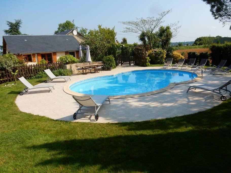 3 Self-Contained Gites With Pool And Games Room Saint-Georges-de-Noisné Eksteriør bilde