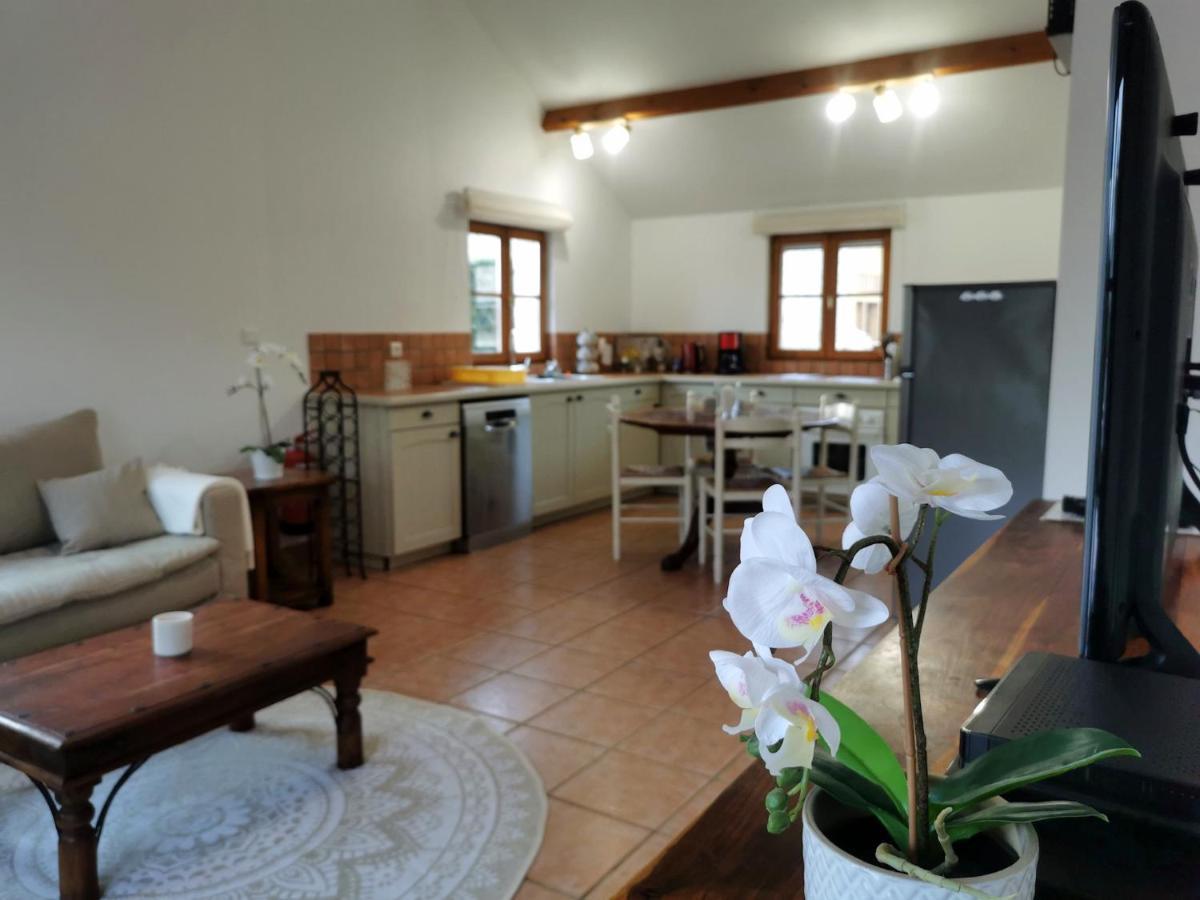 3 Self-Contained Gites With Pool And Games Room Saint-Georges-de-Noisné Eksteriør bilde