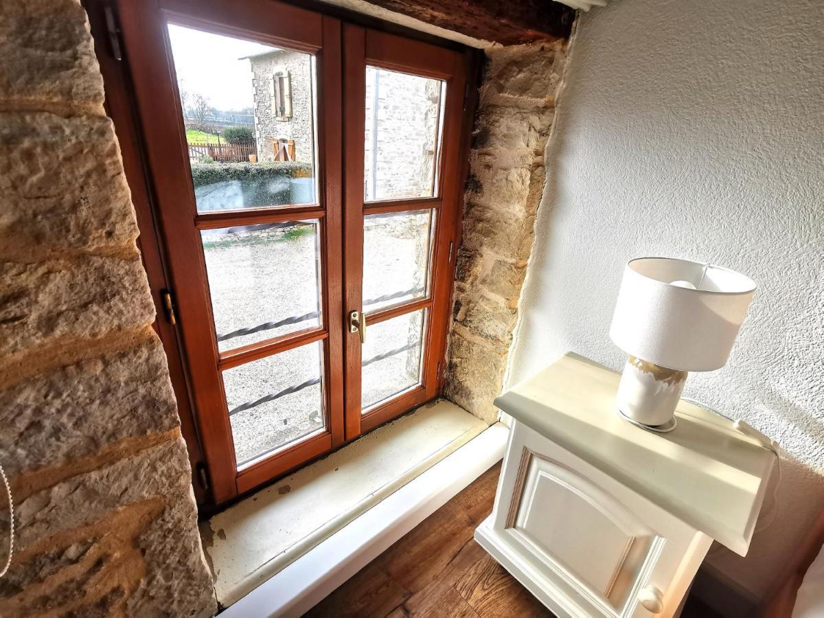 3 Self-Contained Gites With Pool And Games Room Saint-Georges-de-Noisné Eksteriør bilde