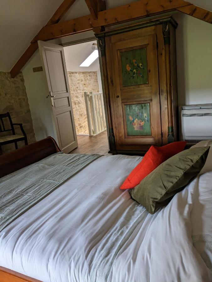 3 Self-Contained Gites With Pool And Games Room Saint-Georges-de-Noisné Eksteriør bilde