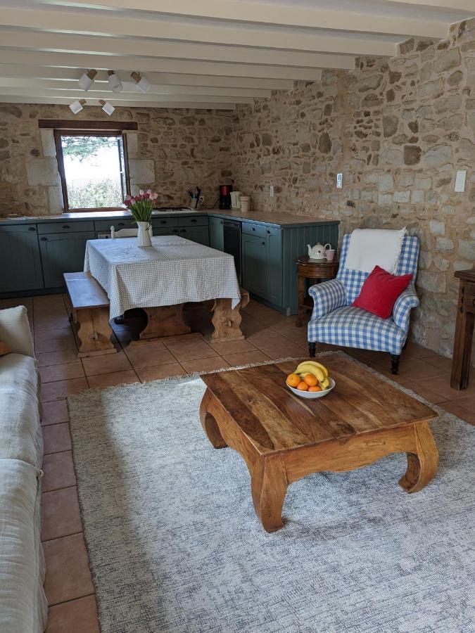 3 Self-Contained Gites With Pool And Games Room Saint-Georges-de-Noisné Eksteriør bilde