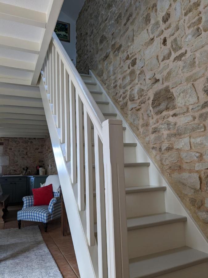 3 Self-Contained Gites With Pool And Games Room Saint-Georges-de-Noisné Eksteriør bilde
